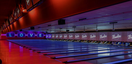 Lanes with video walls