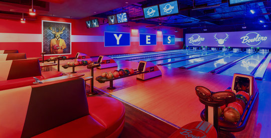 Bowling Alley Sports Bar In Pasadena Ca Bowlero