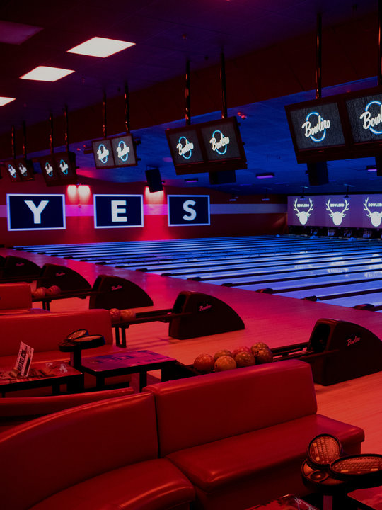 Bowling Sports Bar In Shrewsbury Bowlero