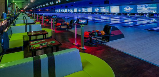 Bowling Alley Lounge Area In The Woodlands Tx Bowlero