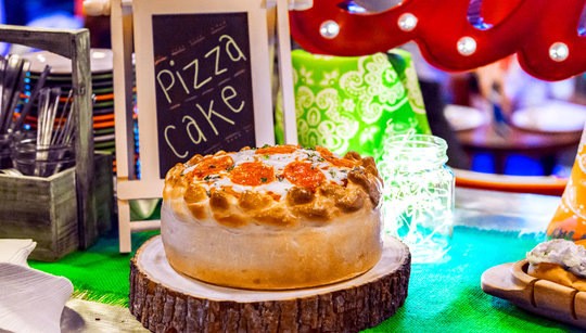 pizza cake