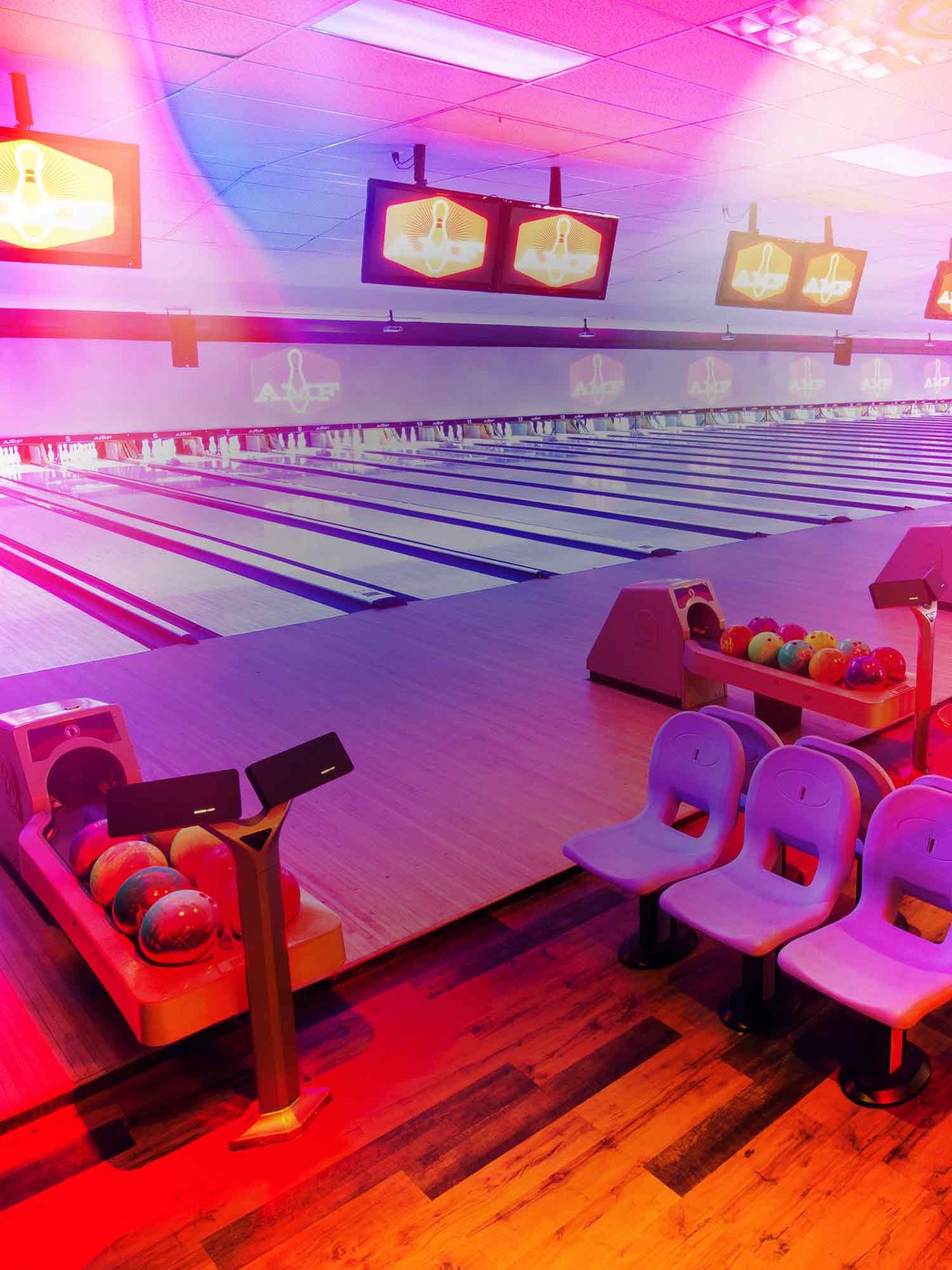 AMF Country Club Lanes, Baltimore, MD Bowling Alley & Bar AMF